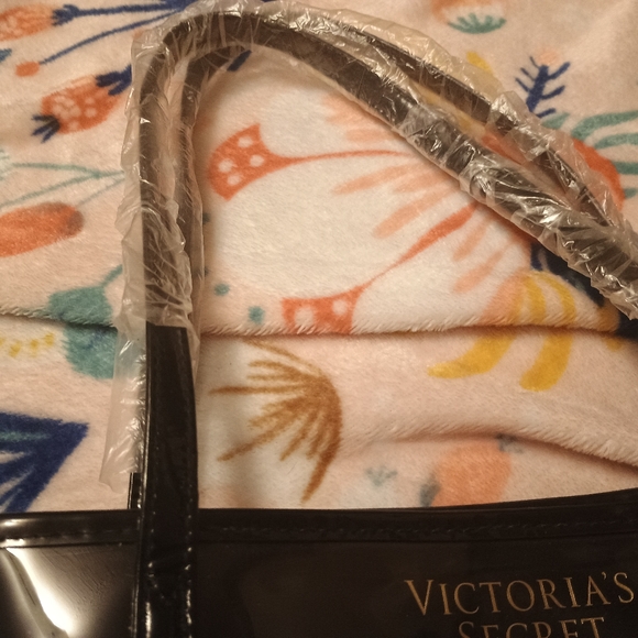 Victoria secret tote and change purse - Picture 4 of 6